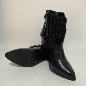 Bota Feminina em Couro Legítimo – Durável e Confortável