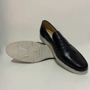 Sapato Casual Masculino – Couro Liso e Solado em TPU para Estilo e Conforto Diários
